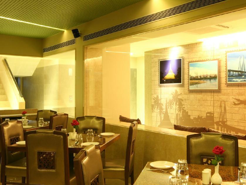 The Maharaja Business Hotel Mumbai Exterior photo
